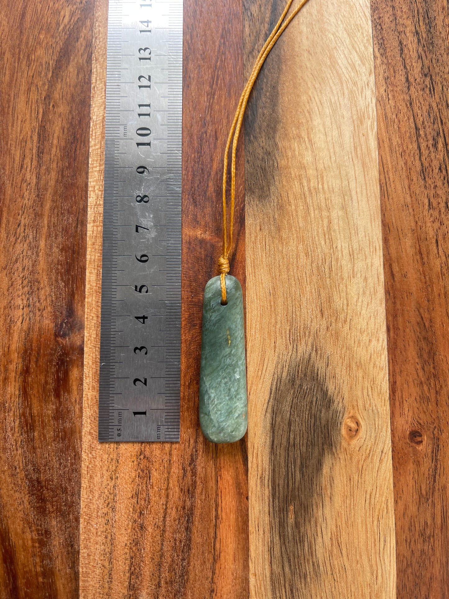 Pounamu 52x15mm (P022)