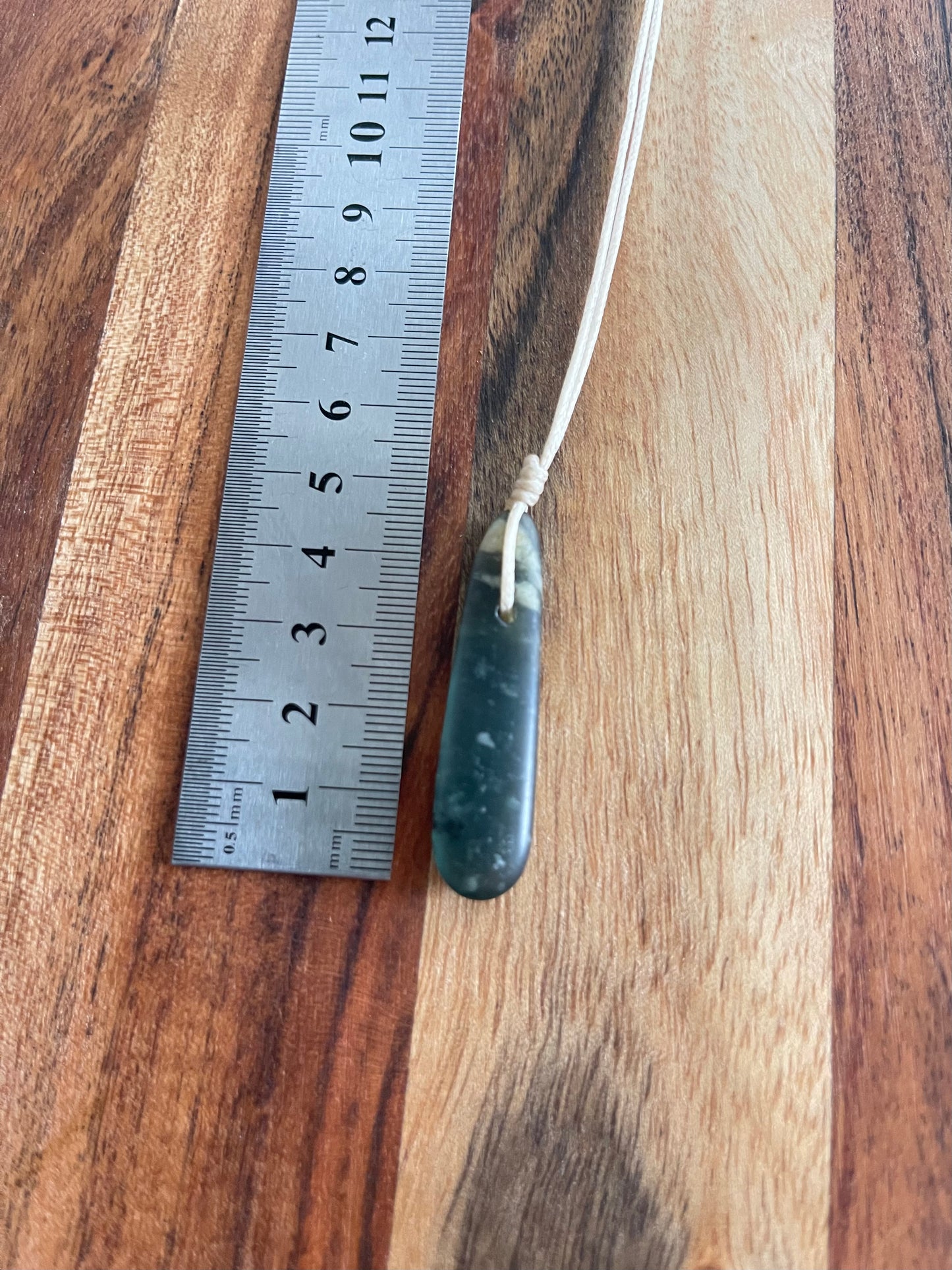 Jade | Pounamu 47x12mm (P017)