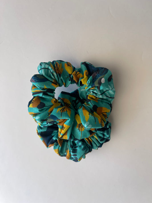 Kowhai and Tūī Scrunchies